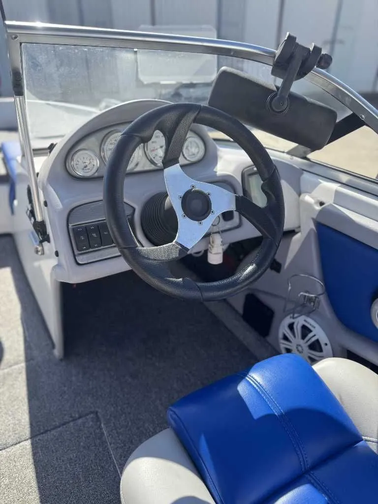 Slide: The Image of Skeeter SL190 2011 - 9