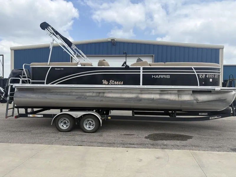 Slide: The Image of Harris Cruiser 250 CS 2020 - 4