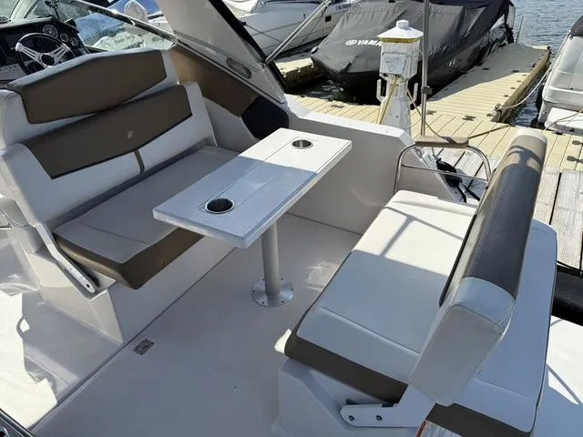 Slide: The Image of Four Winns V275 2016 - 11