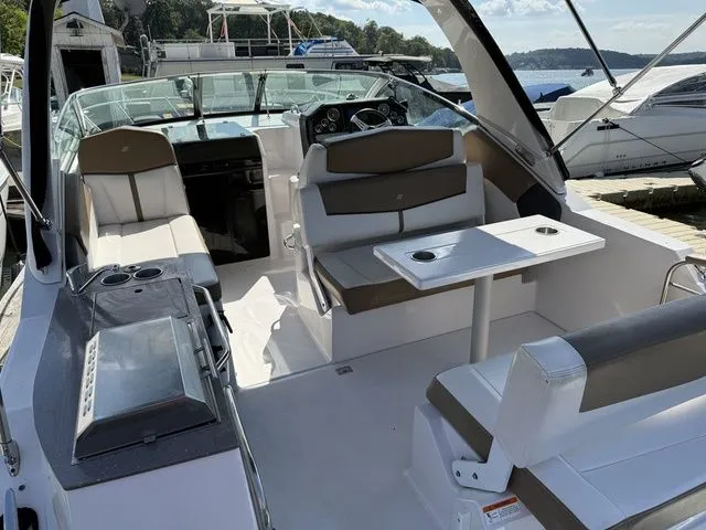 Slide: The Image of Four Winns V275 2016 - 8