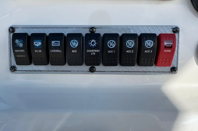 Slide: The Image of Fuel gauge on 2017 Key West 189 FS boat, showing empty. - 32