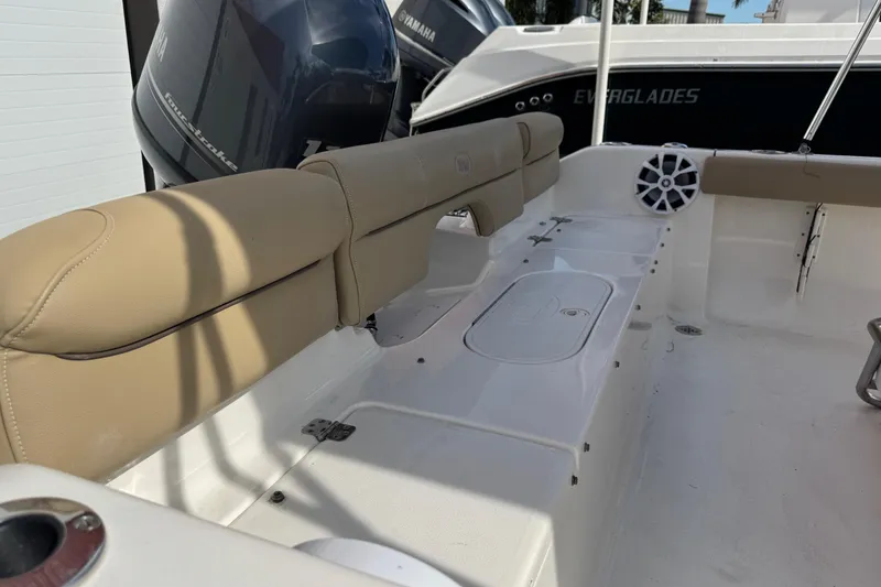 Slide: The Image of Yamaha four-stroke engine on 2017 Key West 189 FS boat, with palm trees in background. - 6