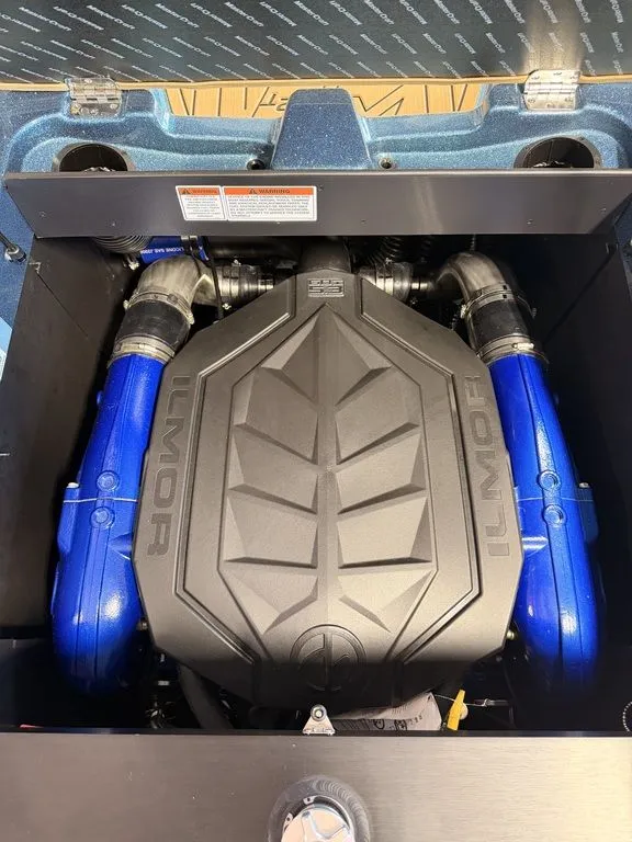 Slide: The Image of MasterCraft XT22T 2026 - 40