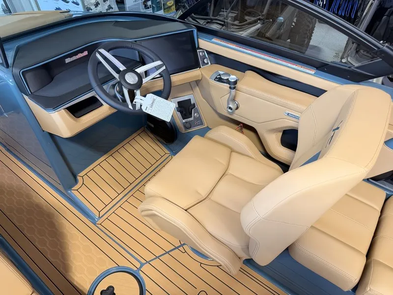 Slide: The Image of MasterCraft XT22T 2026 - 25