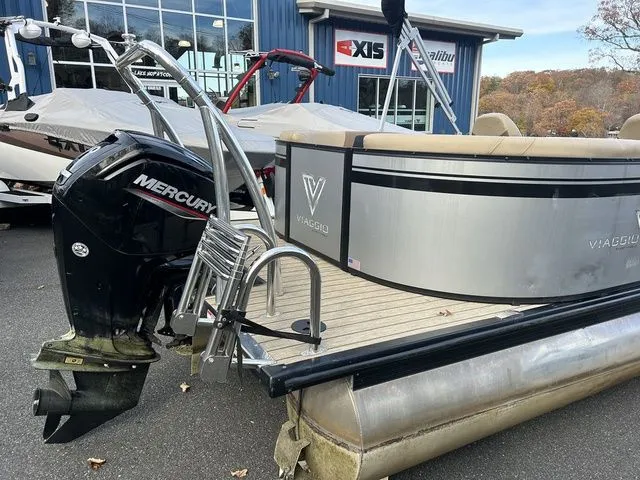 Slide: The Image of Misty Harbor Lago U L20U 2022 - 11