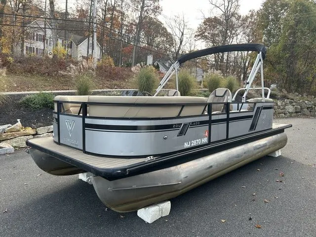 Slide: The Image of Misty Harbor Lago U L20U 2022 - 4