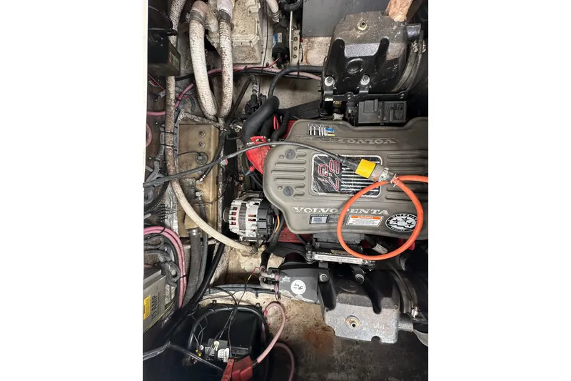 Slide: The Image of Engine compartment of a 2006 Regal Commodore 2665 with Volvo Penta 8.1 engine. - 17