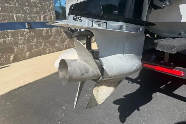 Slide: The Image of Propeller of 2019 Premier 260 Grand Entertainer boat on a sunny day. - 31