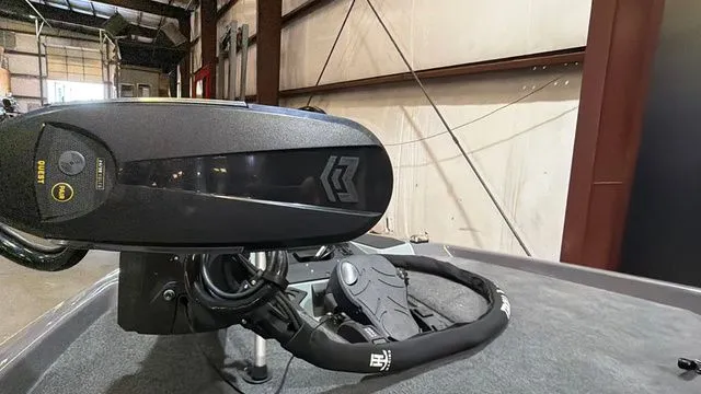 Slide: The Image of Skeeter ZXE20 2026 - 20