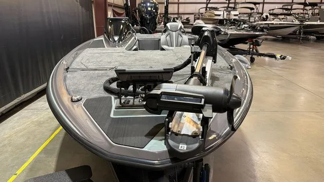 Slide: The Image of Skeeter ZXE20 2026 - 8