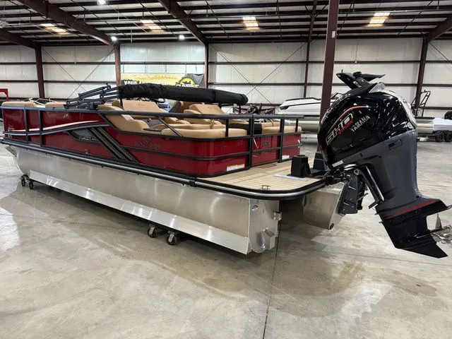 Slide: The Image of SunCatcher Fusion 324SS W/Yamaha 250 "SHO" No Trailer 2026 - 4