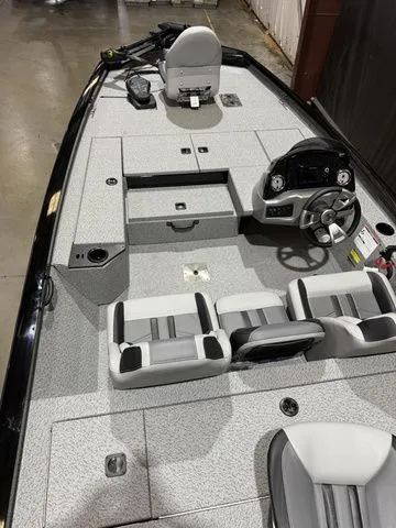 Slide: The Image of G3 Sportsman 1810 PFX W/Yamaha 115 "SHO" 2026 - 6