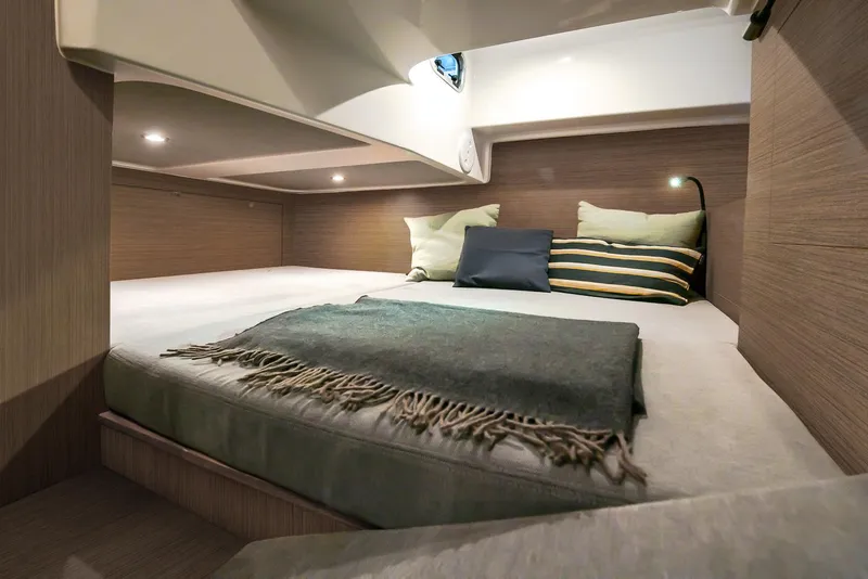 Slide: The Image of Luxurious cabin interior of 2024 Beneteau Gran Turismo 32 Inboard yacht. - 19