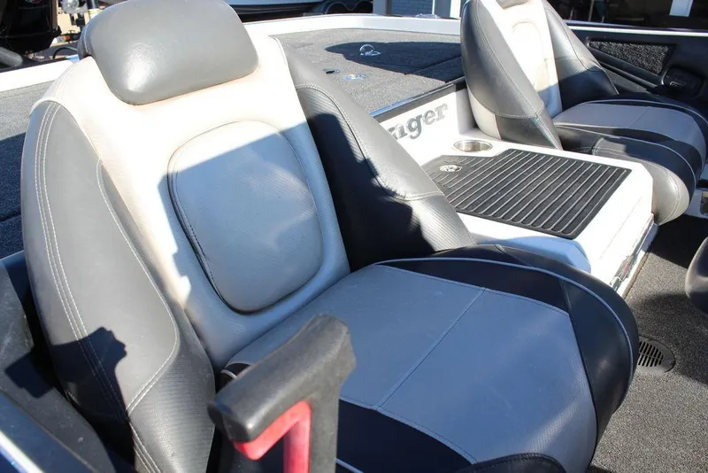 Slide: The Image of 2019 Ranger Z521 Comanche boat seats with black and gray upholstery. - 21