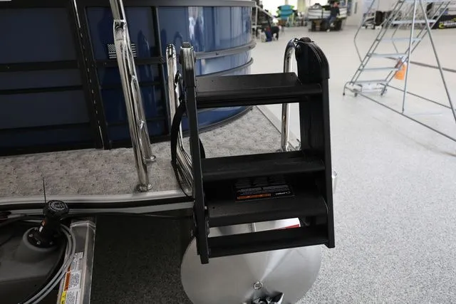 Slide: The Image of South Bay 224 RS LE 2026 - 10