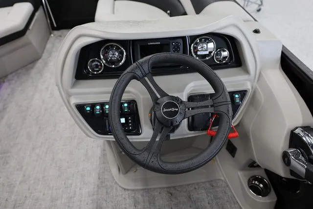 Slide: The Image of South Bay LE 224 RS 2.75 JAWS EDITION TRITOON 2026 - 15