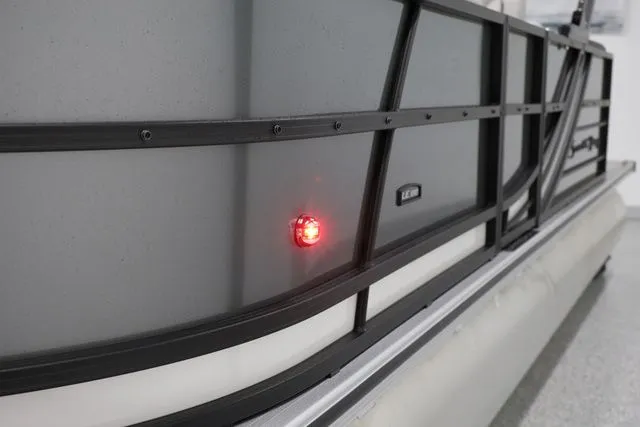 Slide: The Image of South Bay LE 224 RS 2.75 JAWS EDITION TRITOON 2026 - 22