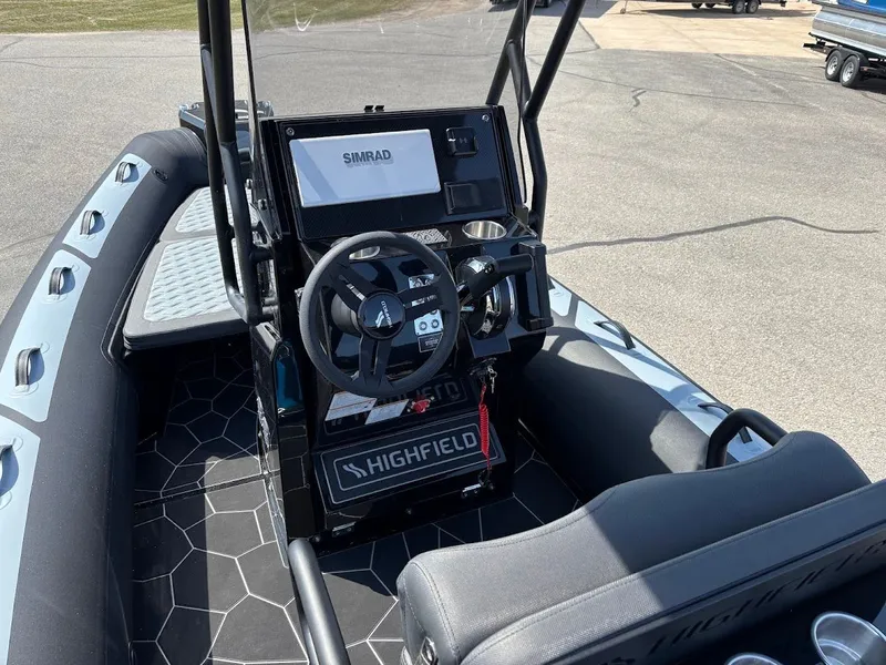 Slide: The Image of 2026 Highfield Sport 560 13 - 13