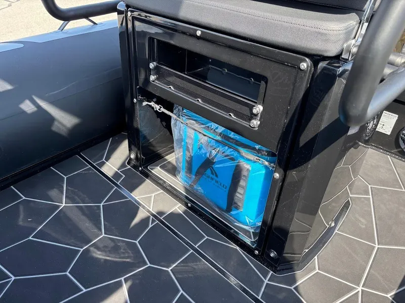 Slide: The Image of 2026 Highfield Sport 560 16 - 16