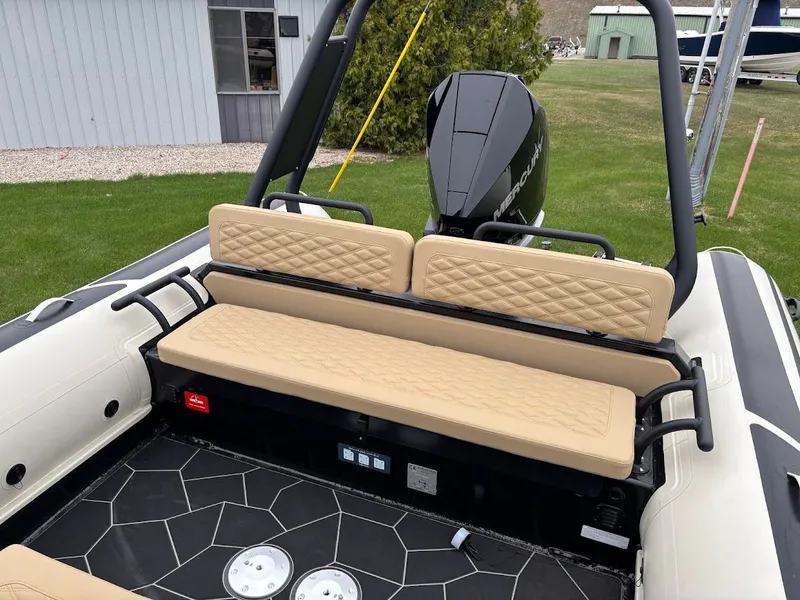 Slide: The Image of 2026 Highfield Sport 760 16 - 16