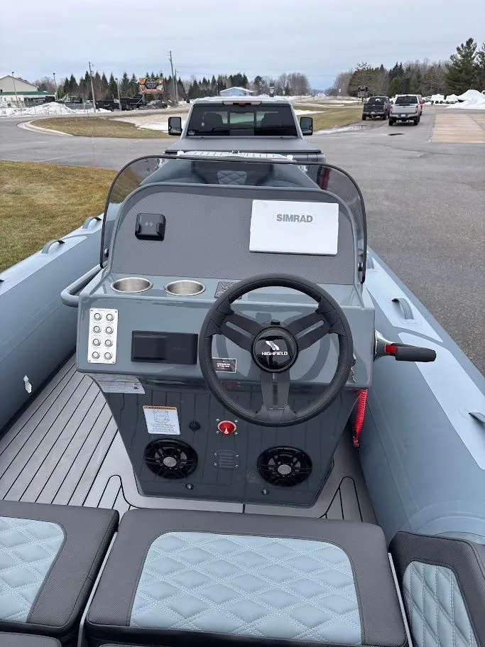 Slide: The Image of 2026 Highfield Sport 520 13 - 13