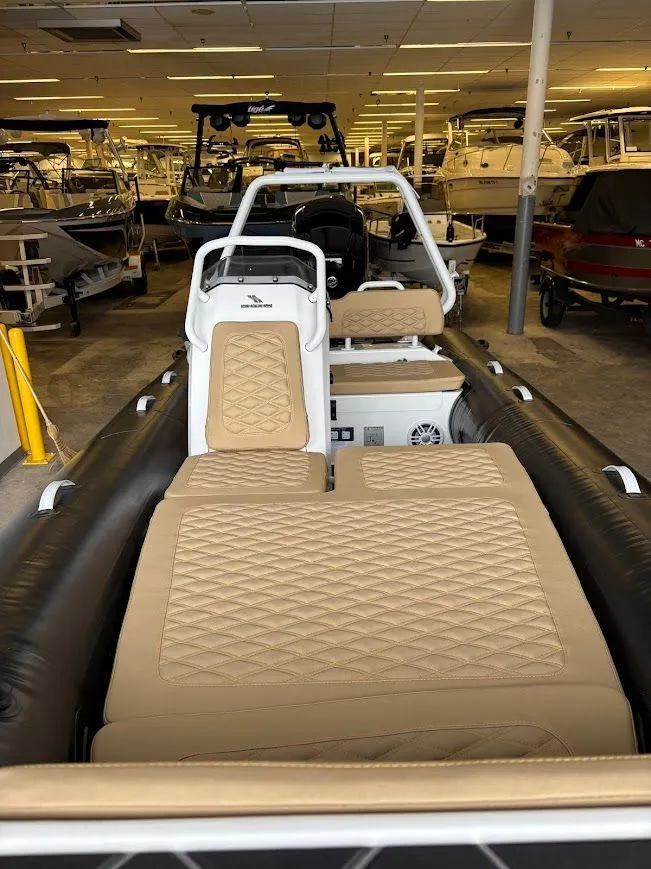 Slide: The Image of 2026 Highfield Sport 460 9 - 9