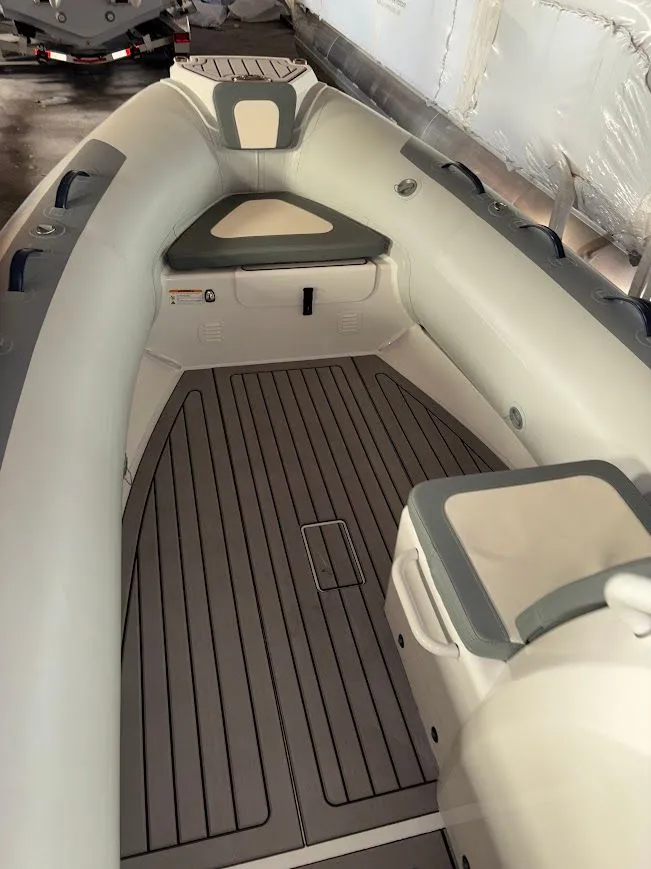 Slide: The Image of 2026 Highfield Classic 460 5 - 5