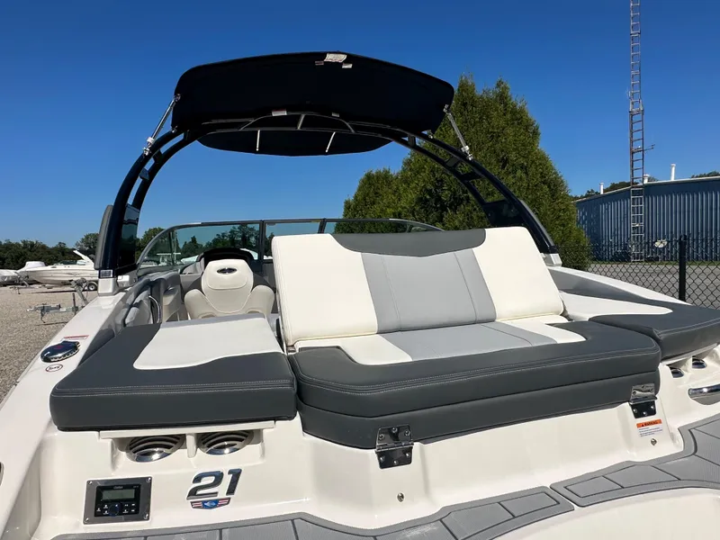 Slide: The Image of Chaparral 21 SSi OB 2026 - 52