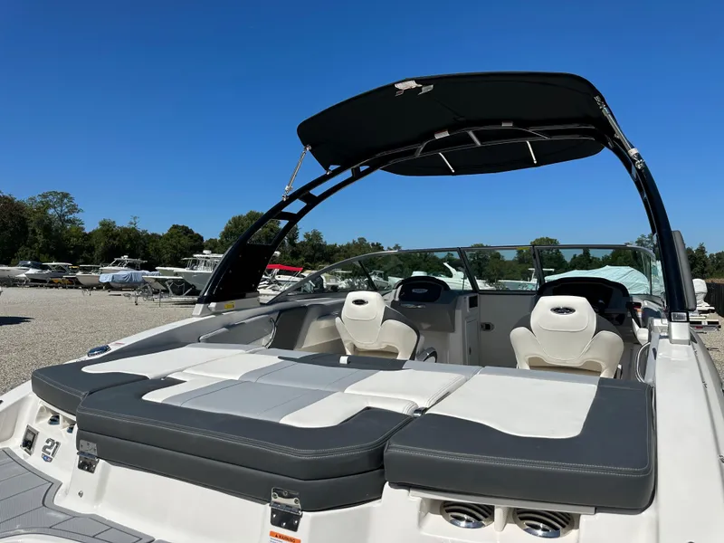 Slide: The Image of Chaparral 21 SSi OB 2026 - 53