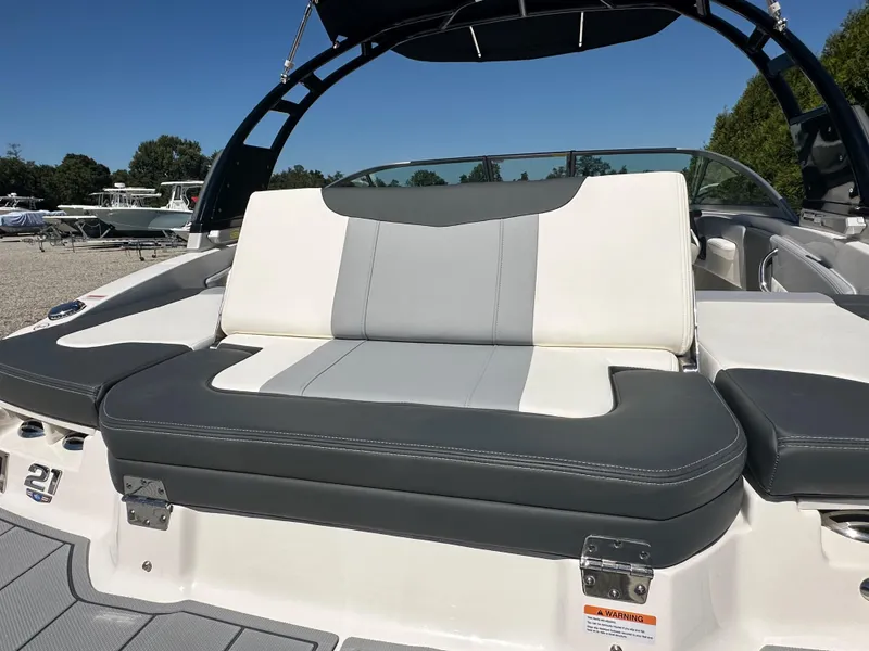 Slide: The Image of Chaparral 21 SSi OB 2026 - 50