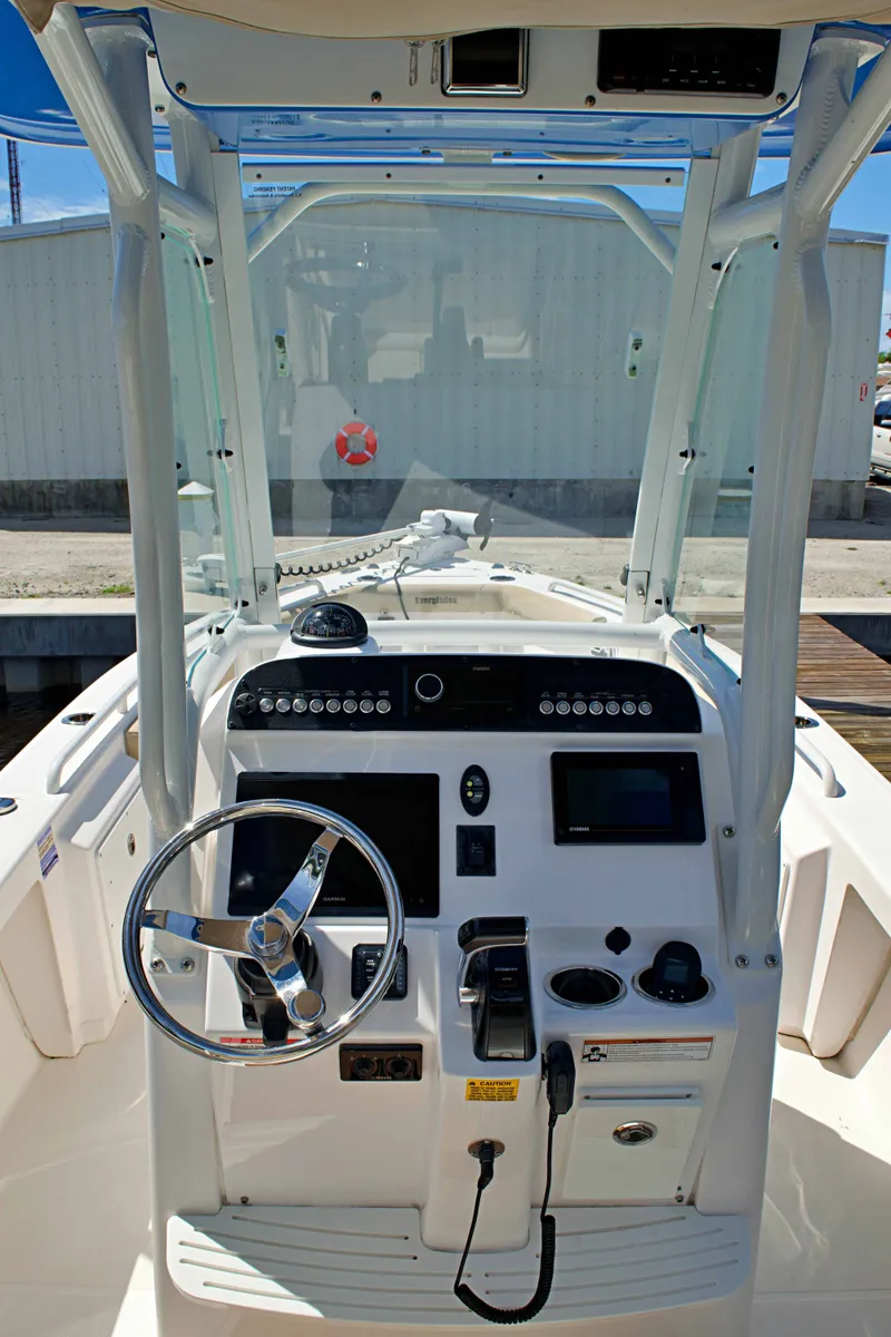 Slide: The Image of 2020 EVERGLADES 243 CC - Image 20 - 20