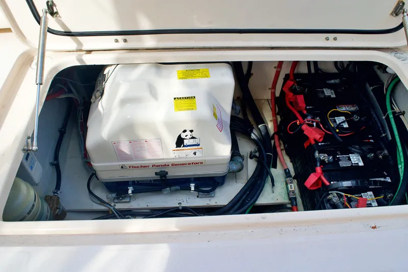 Slide: The Image of 2013 GRADY-WHITE 335 FREEDOM - Image 45 - 45