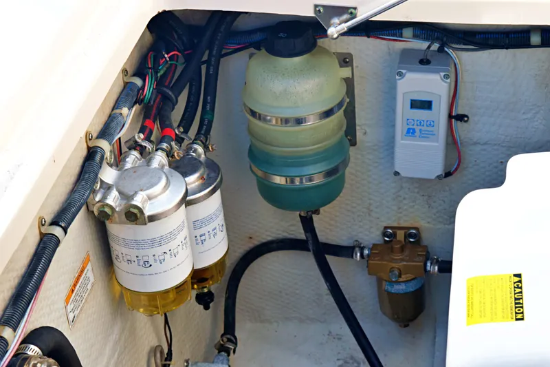 Slide: The Image of 2013 GRADY-WHITE 335 FREEDOM - Image 47 - 47