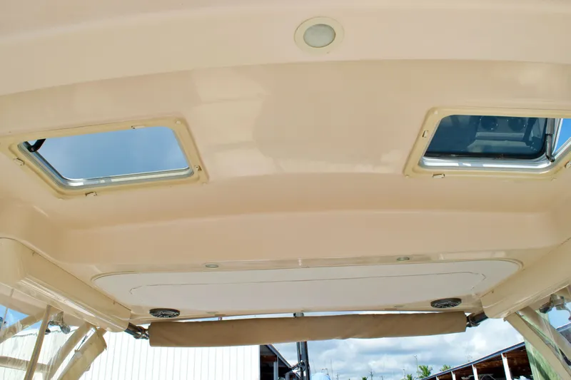 Slide: The Image of 2013 GRADY-WHITE 335 FREEDOM - Image 54 - 54