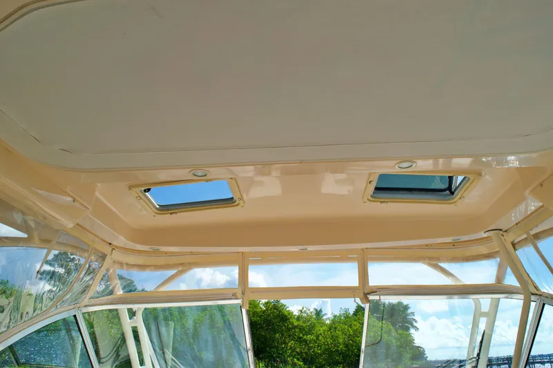 Slide: The Image of 2013 GRADY-WHITE 335 FREEDOM - Image 55 - 55