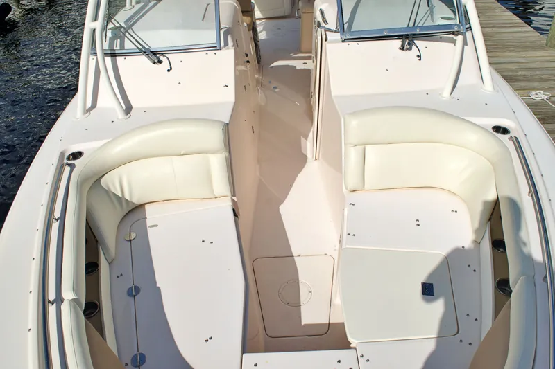 Slide: The Image of 2013 GRADY-WHITE 335 FREEDOM - Image 64 - 64