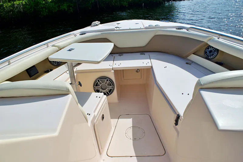 Slide: The Image of 2013 GRADY-WHITE 335 FREEDOM - Image 66 - 66