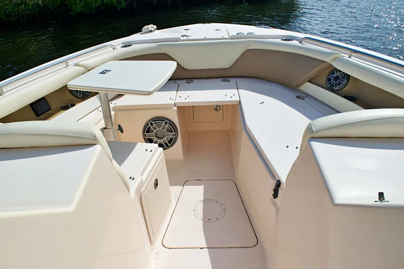 Slide: The Image of 2013 GRADY-WHITE 335 FREEDOM - Image 68 - 68