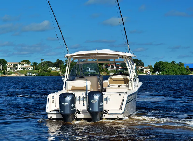 Slide: The Image of 2013 GRADY-WHITE 335 FREEDOM - Image 7 - 7