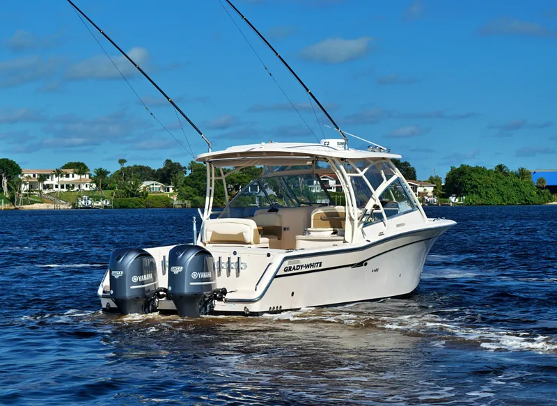 Slide: The Image of 2013 GRADY-WHITE 335 FREEDOM - Image 8 - 8