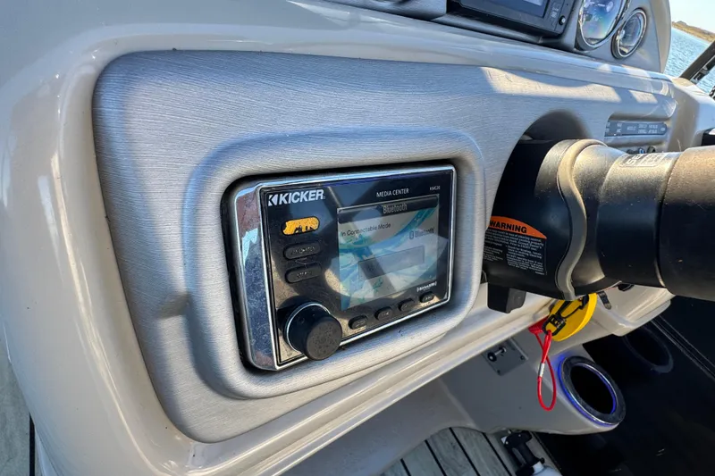 Slide: The Image of 2018 Trifecta SS 27RFE UDS XR boat dashboard with Kicker media center. - 17