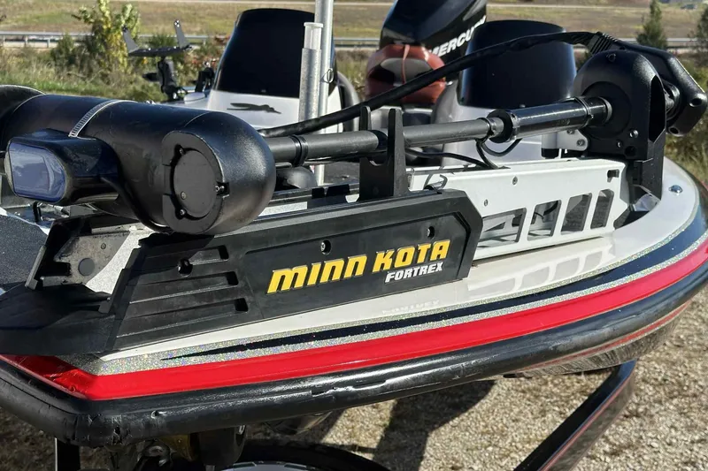 Slide: The Image of 2003 Skeeter ZX200 boat with Minn Kota Fortrex trolling motor on the bow. - 22