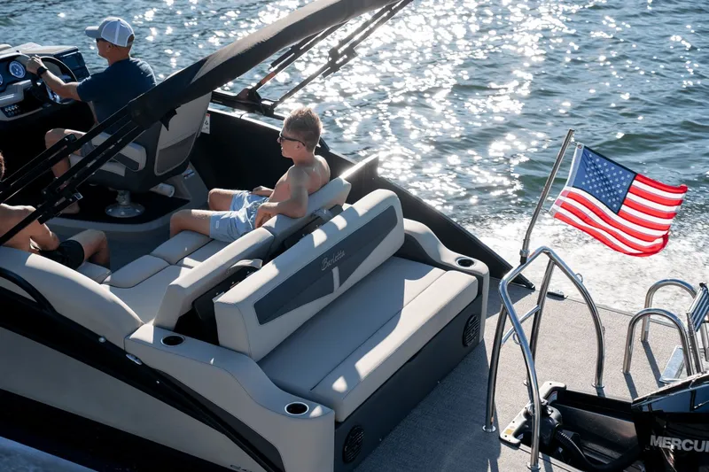 Slide: The Image of Barletta Cabrio 22 U 2026 - 13