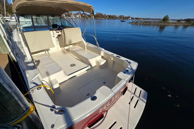 Slide: The Image of Hour meter panel on 2001 Mainship 30 Pilot Rum Runner boat. - 18