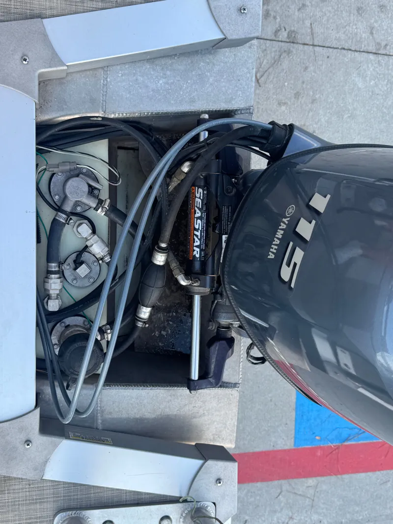 Slide: The Image of Outboard motor and hydraulic steering system on 2017 Avalon LSZ rf 2285 boat. - 27