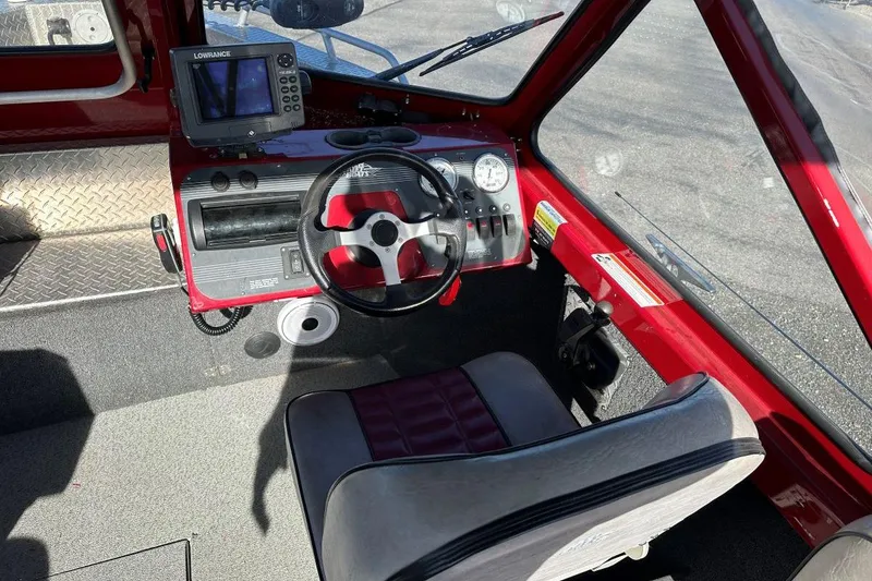 Slide: The Image of Cockpit of 2009 NORTHWEST JET 196 Freedom with steering wheel and navigation system. - 6