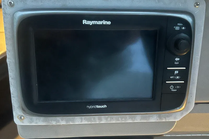 Slide: The Image of Raymarine hybrid touch display on 2007 Sea Ray 260 Sundancer boat. - 31