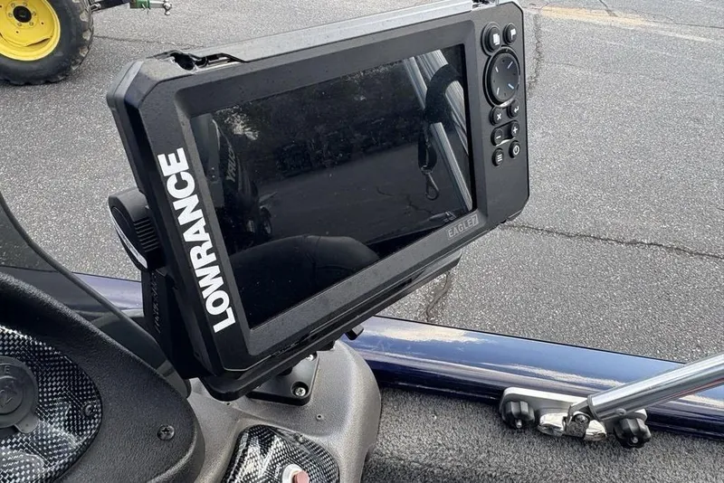 Slide: The Image of Lowrance fish finder on 2019 Tracker Pro 170 boat dashboard. - 14