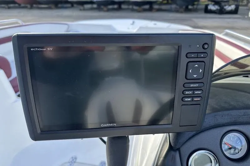 Slide: The Image of Garmin echomap SV on 2018 Tahoe 215 Xi boat dashboard. - 24