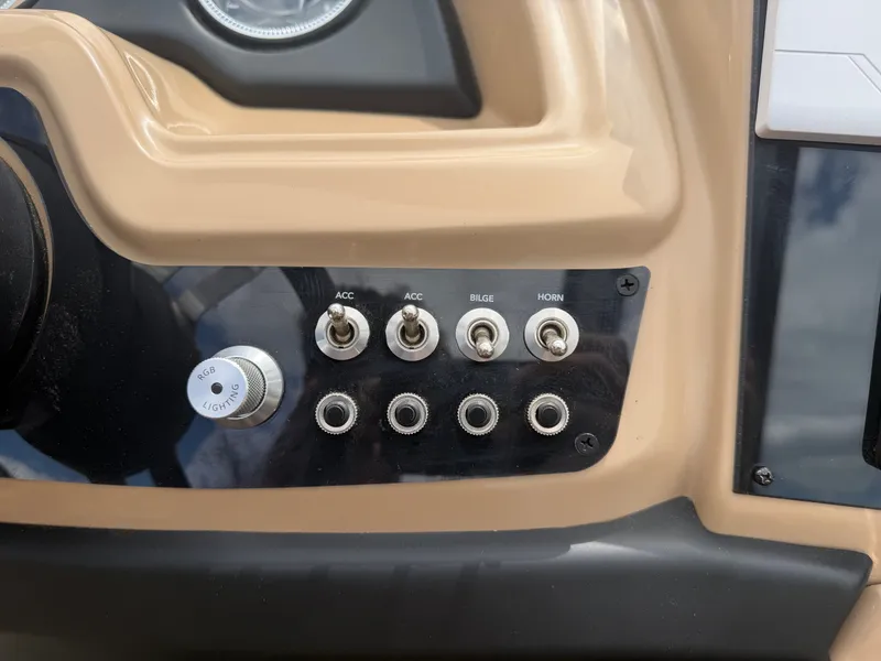 Slide: The Image of Barletta Cabrio 24 QC 2026 - 39